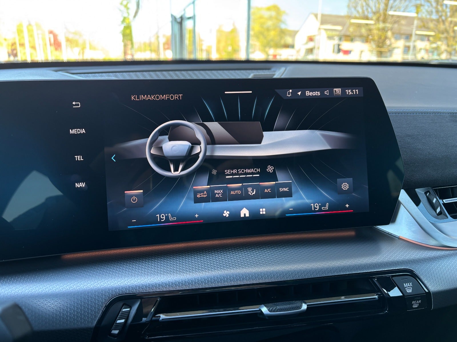 BMW iX2 eDrive20, 204ps, 2026