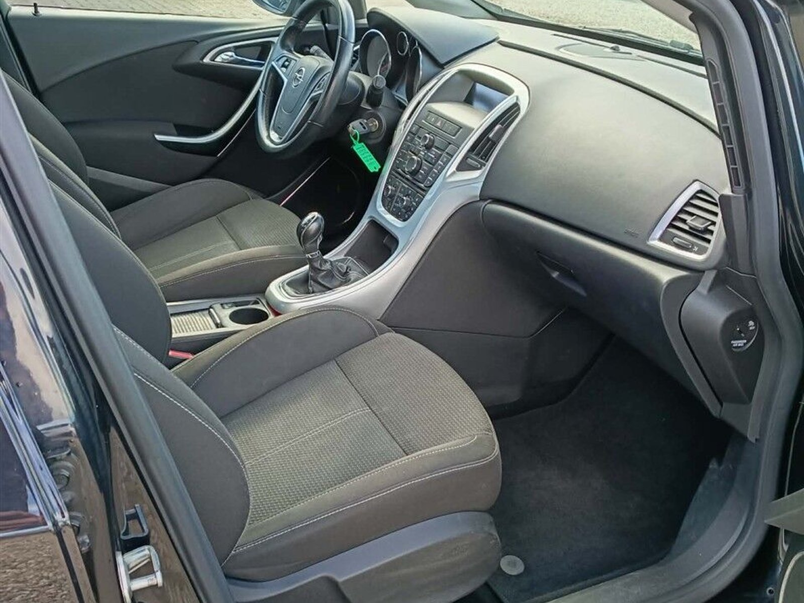 Opel Astra 1.6 Turbo Manual, 6-trins, 180ps, 2010