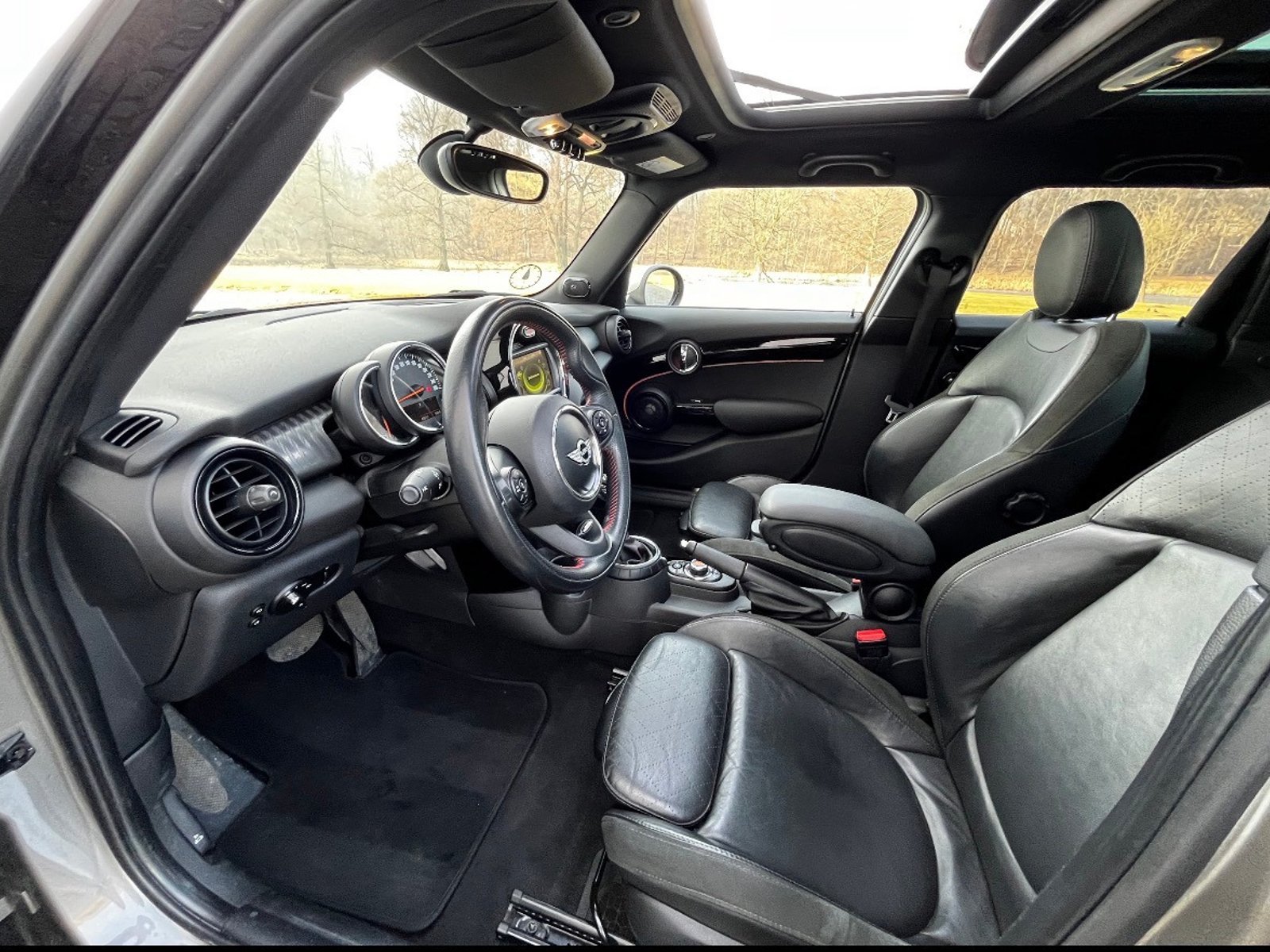 MINI Cooper S 5-door Automatic, 6-trins, 192ps, 2016