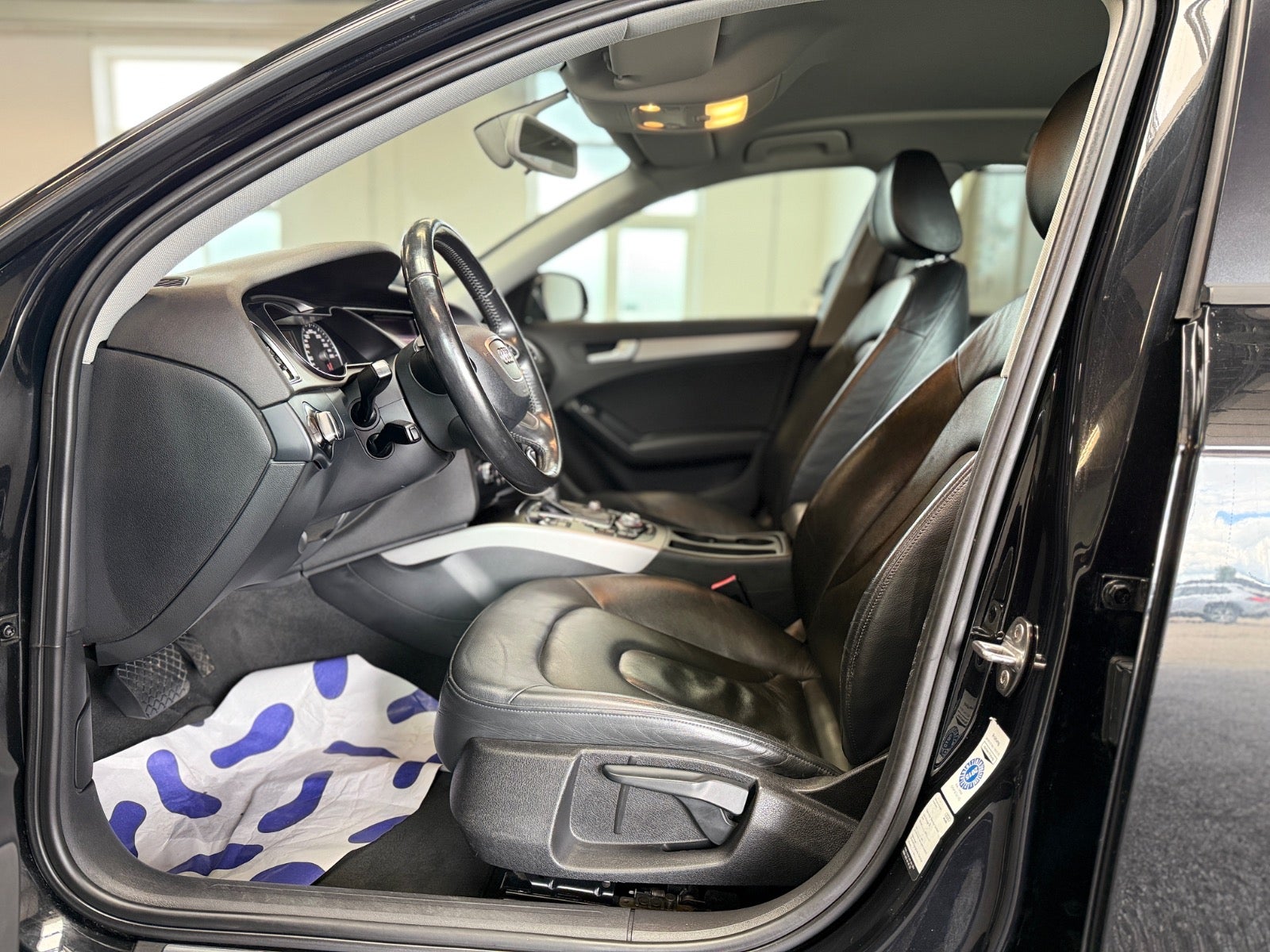 Audi A4 Avant 3.0 TDI V6 DPF Multitronic, 204hp, 2013