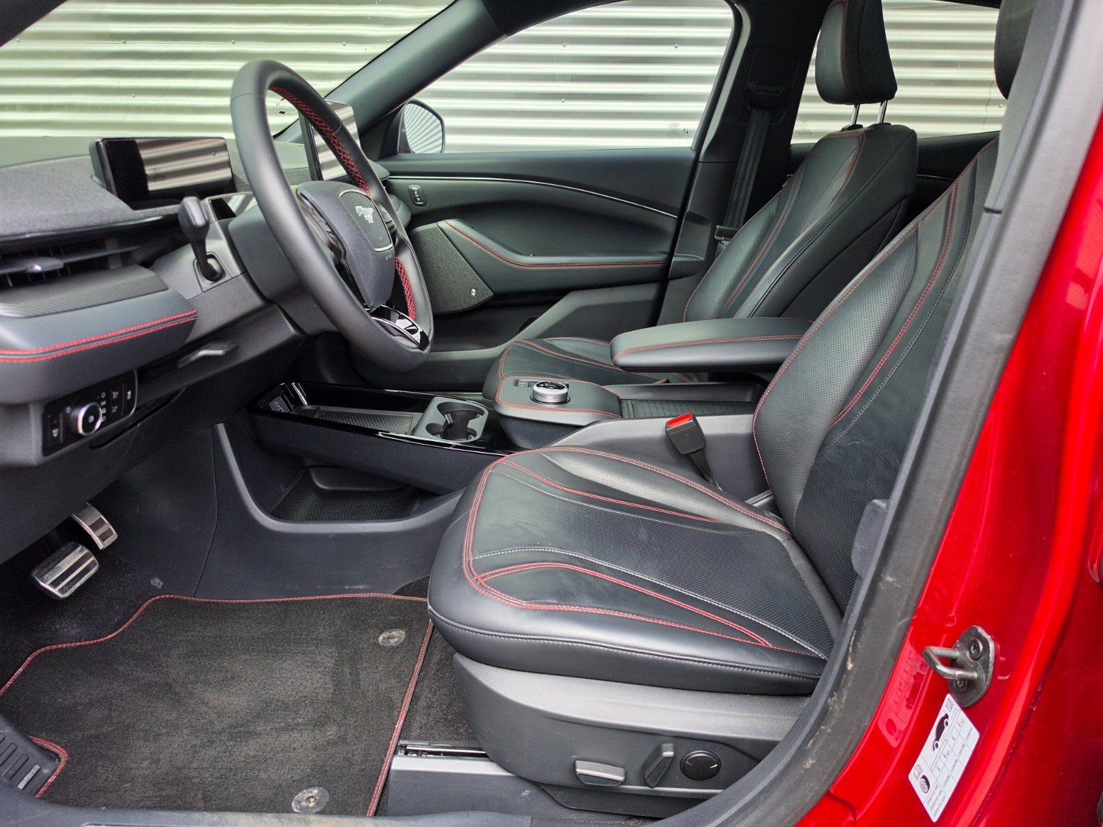Ford Mustang Mach-E Long Range AWD, 351hk, 2023