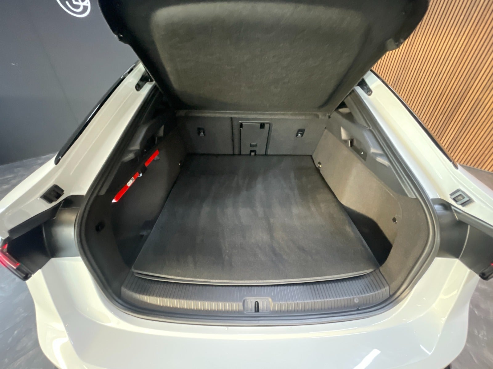 Volkswagen ID.7 Pro, 286ps, 2024