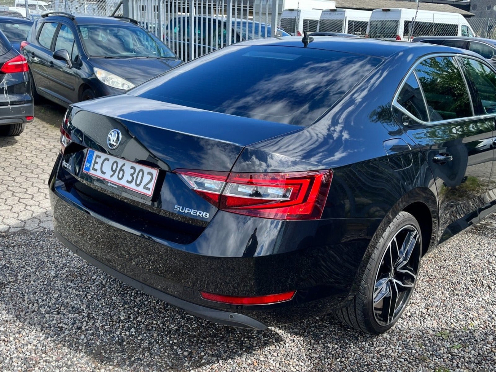 Škoda Superb 1.6 TDI DSG Sequential, 7-trins, 120ps, 2017