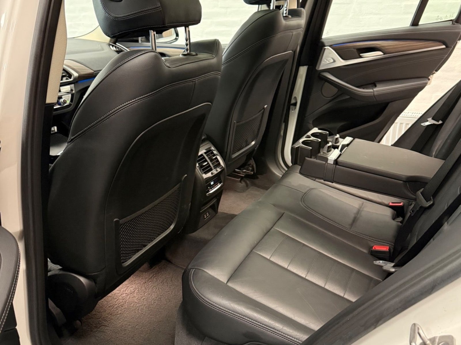 BMW iX3, 286hp, 2021