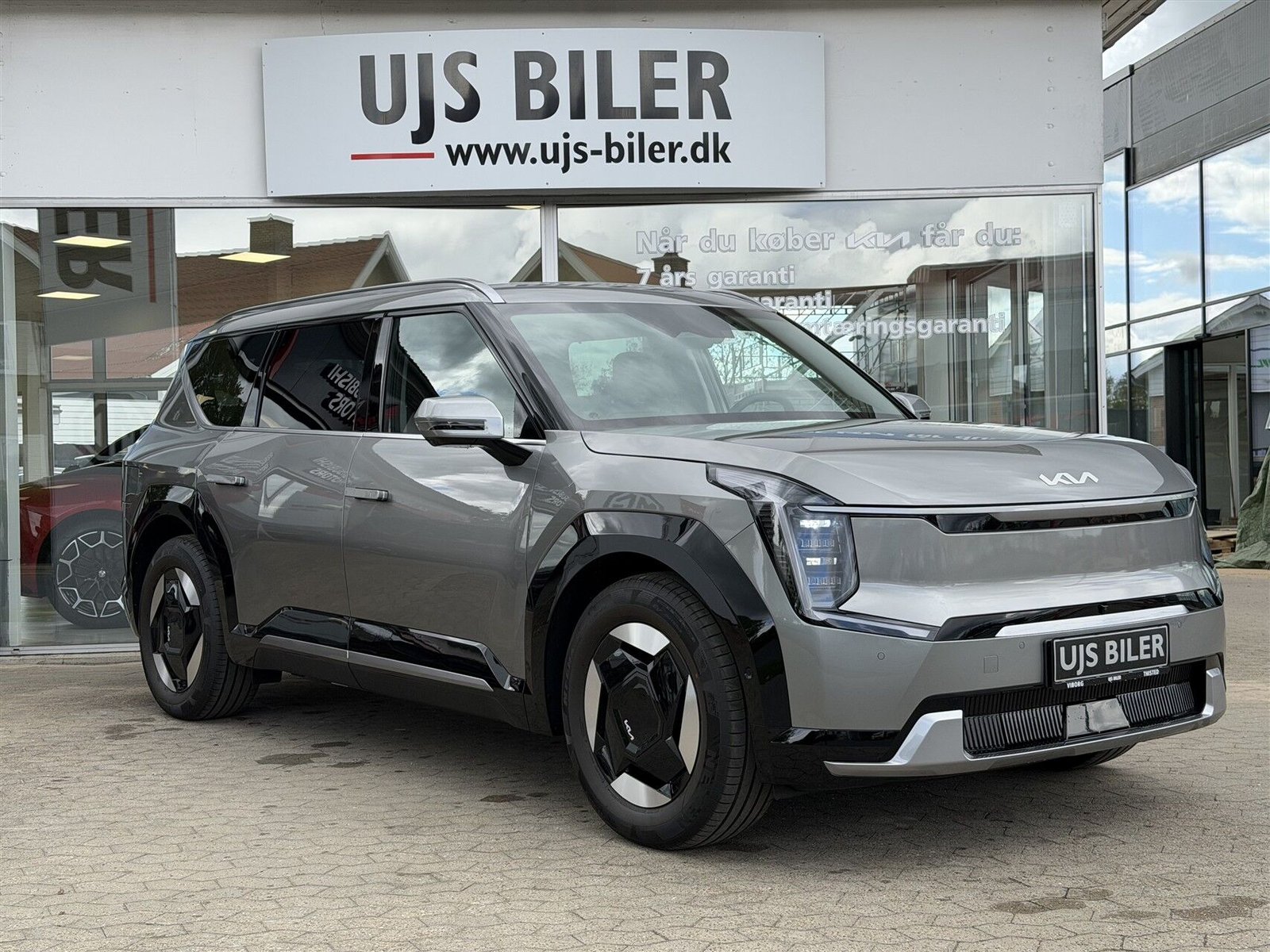 Kia EV9 AWD, 385hp, 2026