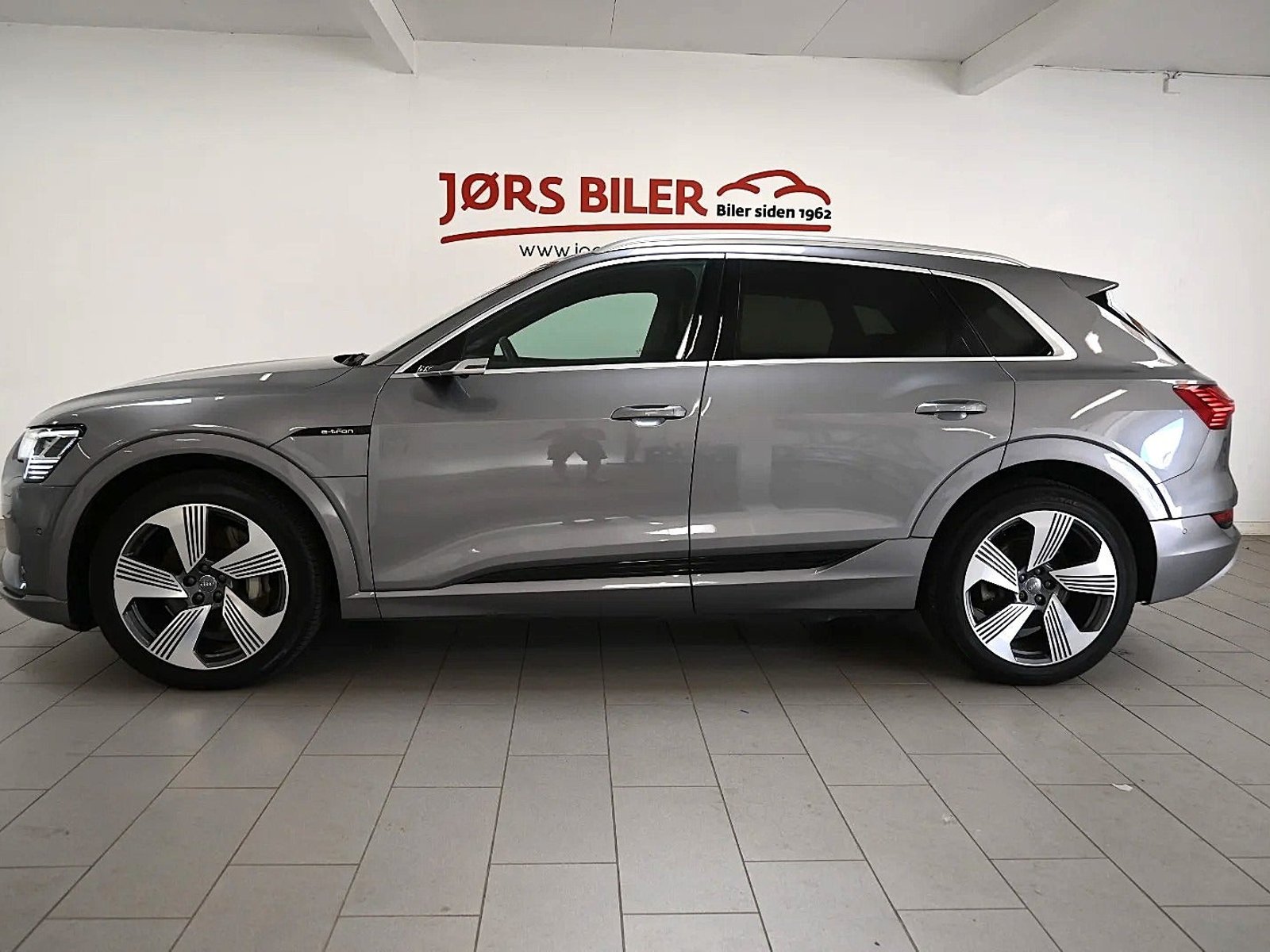 Audi e-tron 55 quattro, 408ps, 2019
