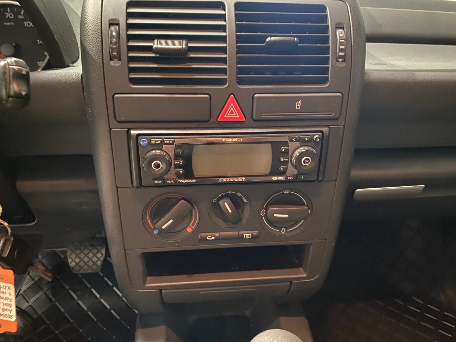 Audi A2 1.2 TDI Semi-Automatic, 5-trins, 61ps, 2003