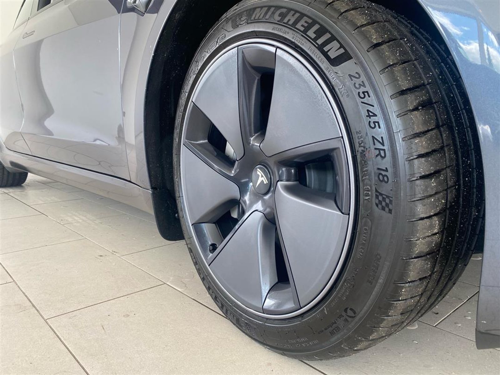 Tesla Model 3 Standard Range, 283ps, 2023