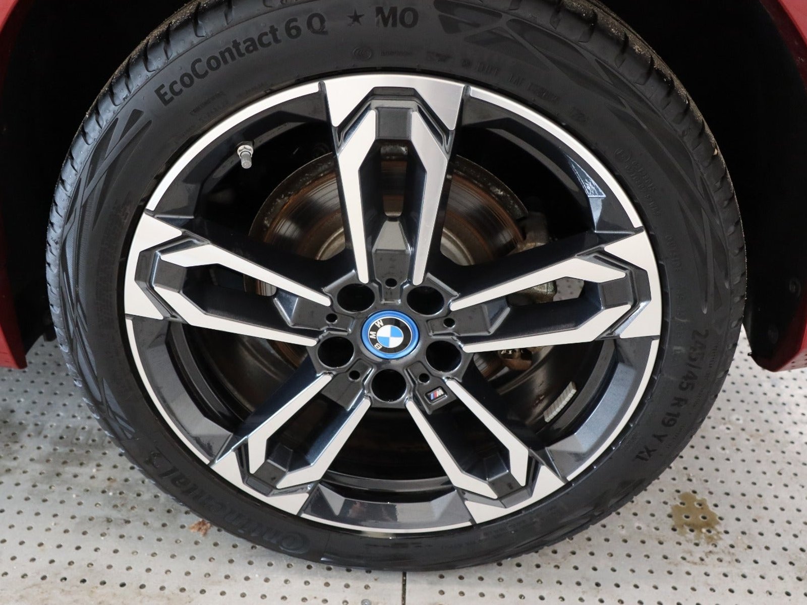 BMW iX2 eDrive20, 204ps, 2024