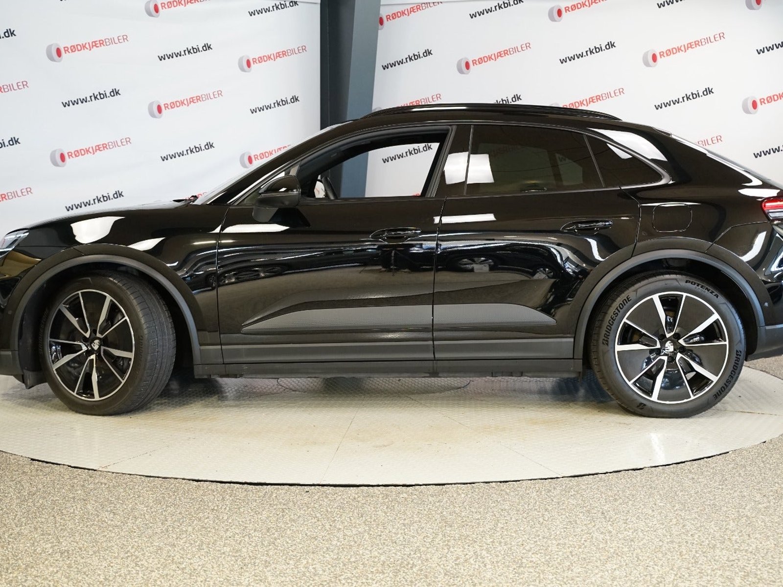 Porsche Macan 4, 388hp, 2024