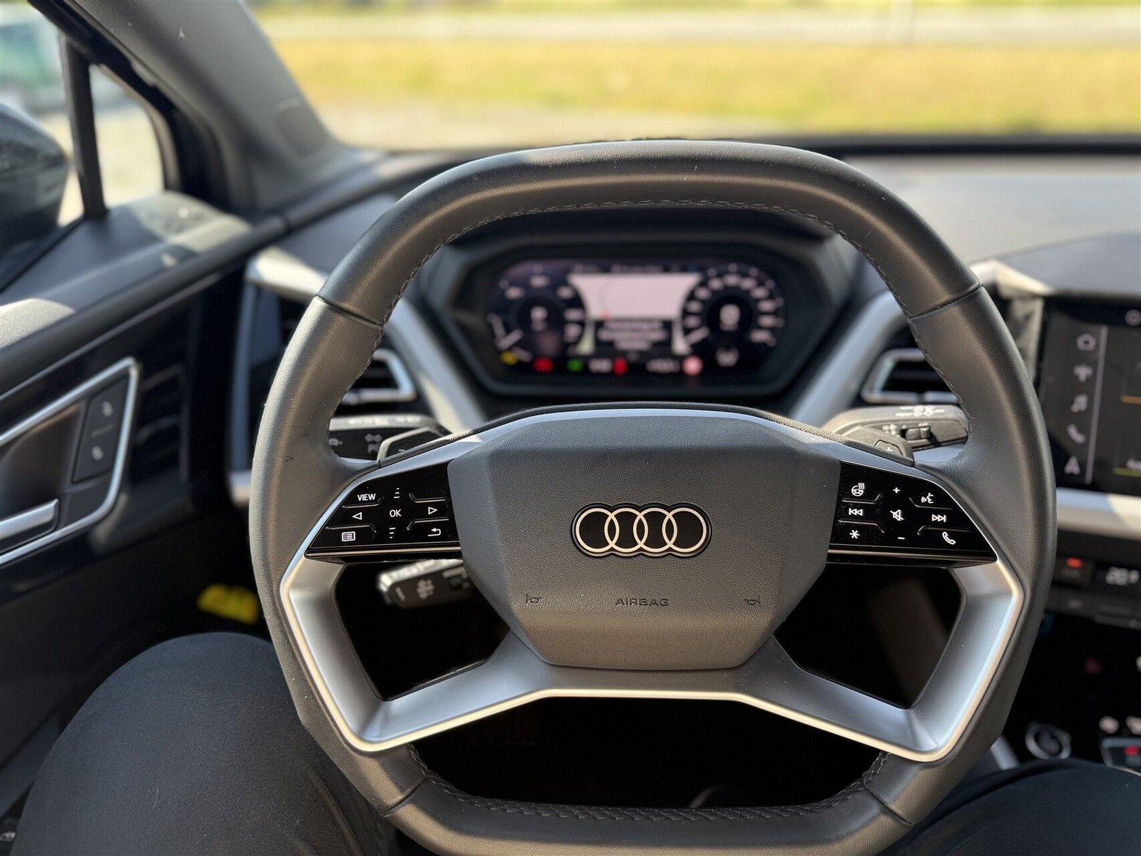 Audi Q4 45 e-tron, 286ps, 2025