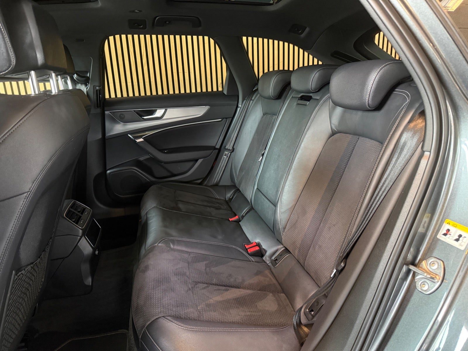 Audi A6 Avant 55 TFSI e quattro S Tronic, 7-trins, 367ps, 2023