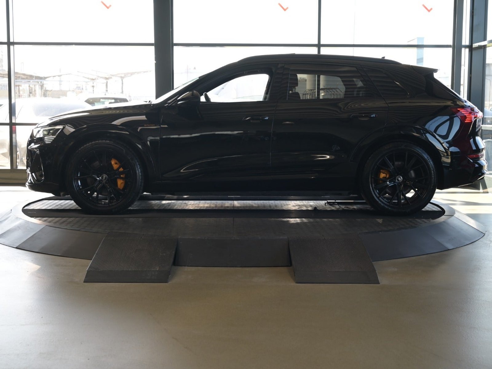Audi e-tron 55 quattro, 408ps, 2023