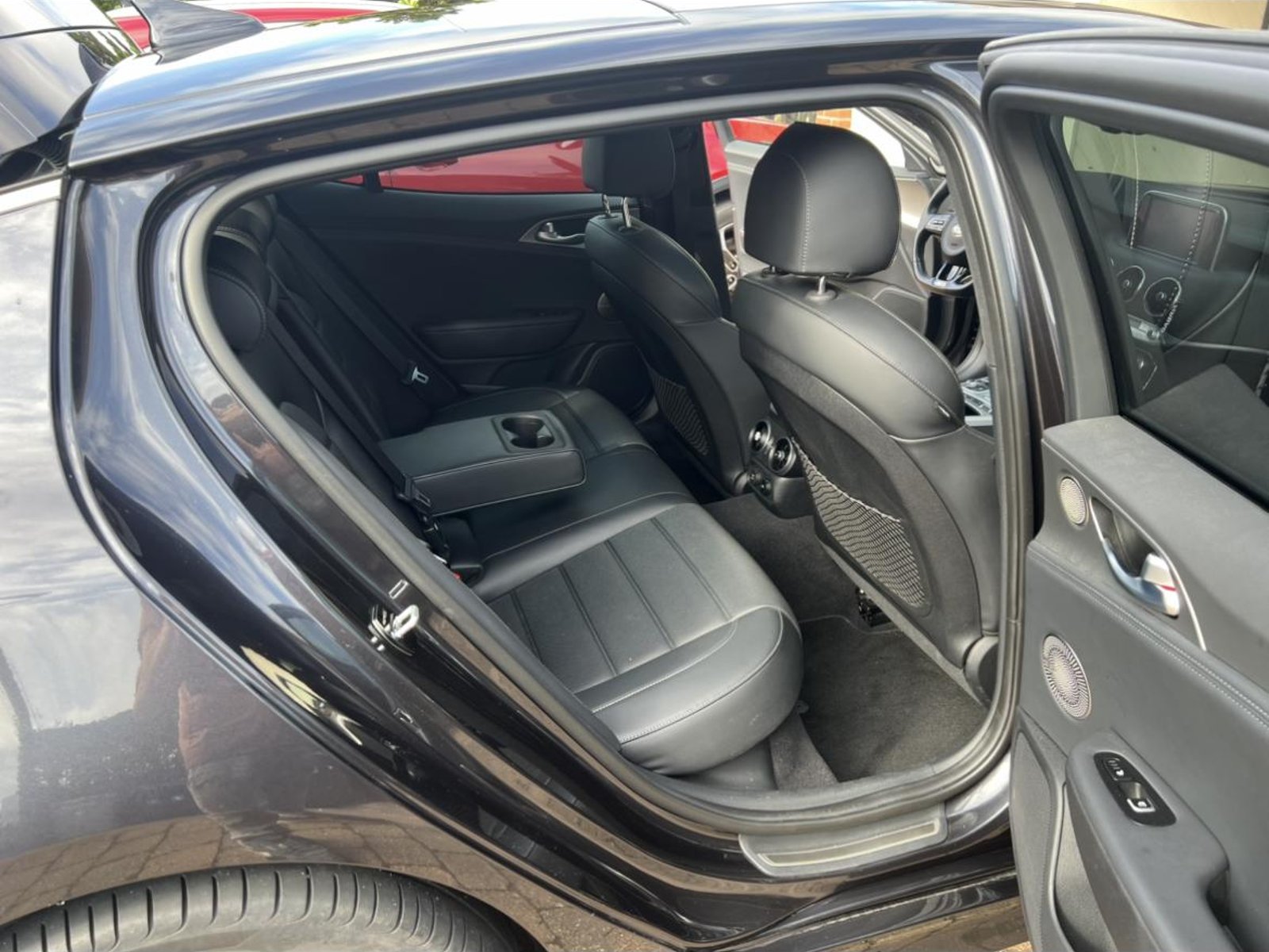 Kia Stinger 2.0 T-GDI Automatic, 255hp, 2018