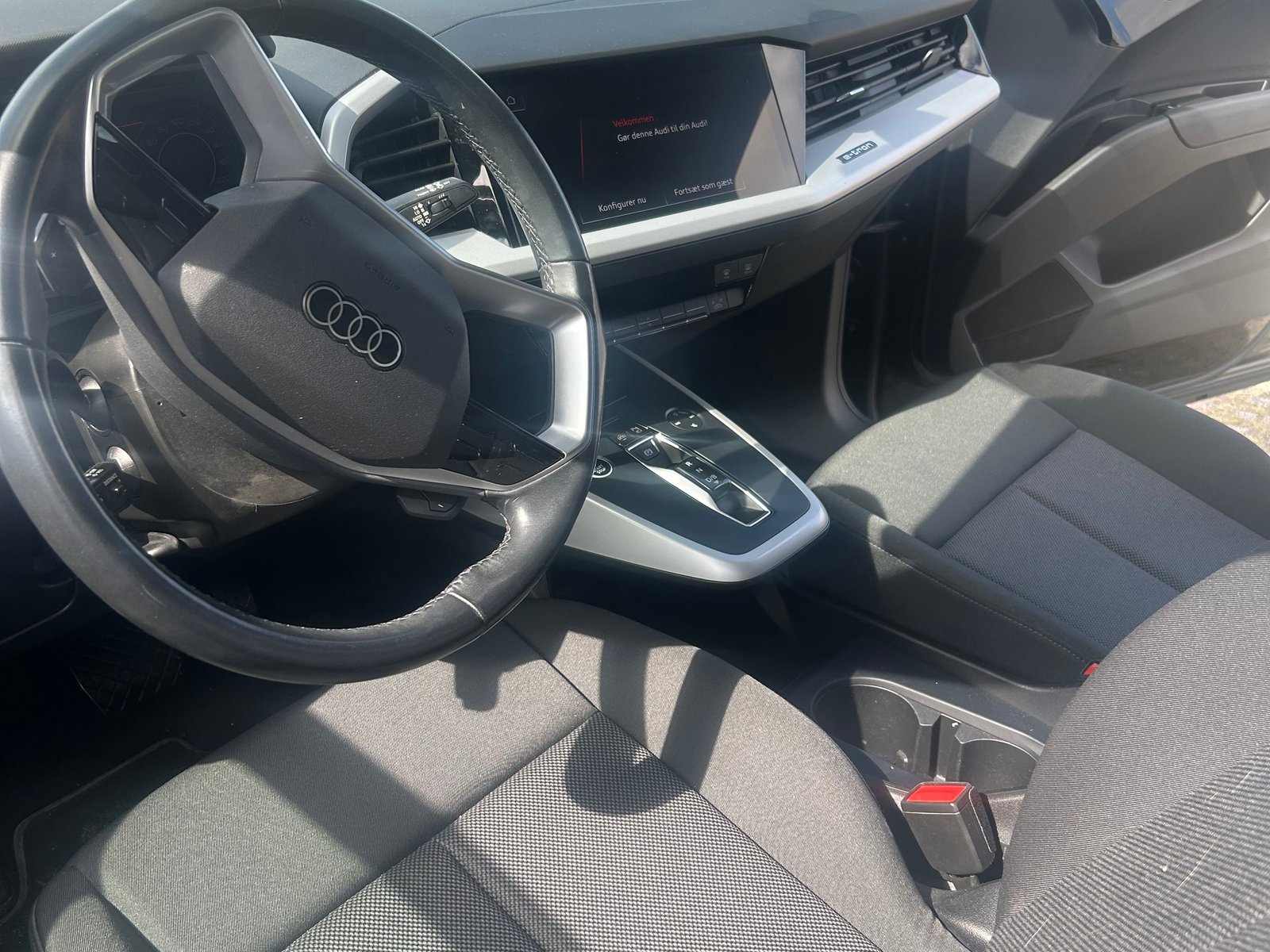 Audi Q4 40 e-tron, 204ps, 2024