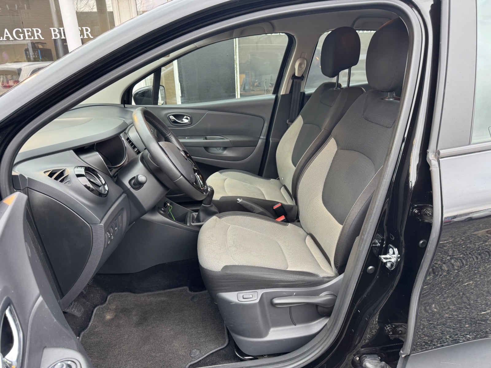 Renault Captur 1.5 dCi Manual, 5-trins, 90ps, 2015