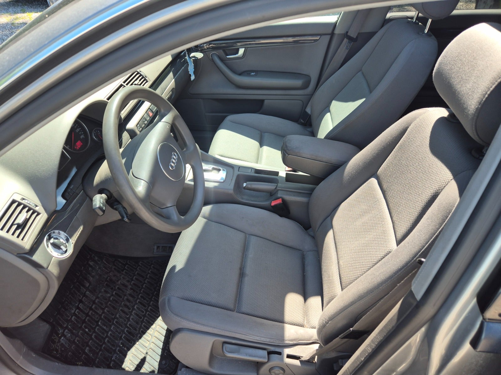 Audi A4 Sedan 2.0 Multitronic, 130hk, 2002