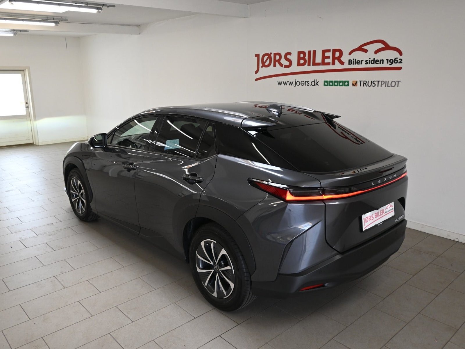 Lexus RZ 300e, 204hp, 2025