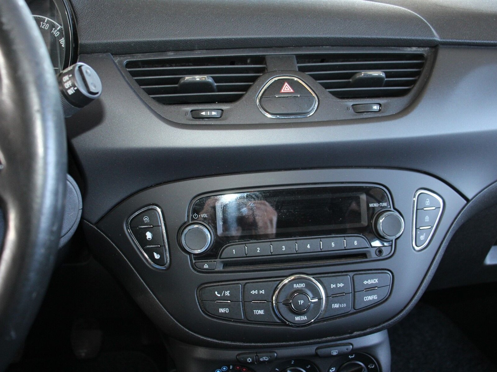Opel Corsa 5-door 1.4 Manual, 75hp, 2017