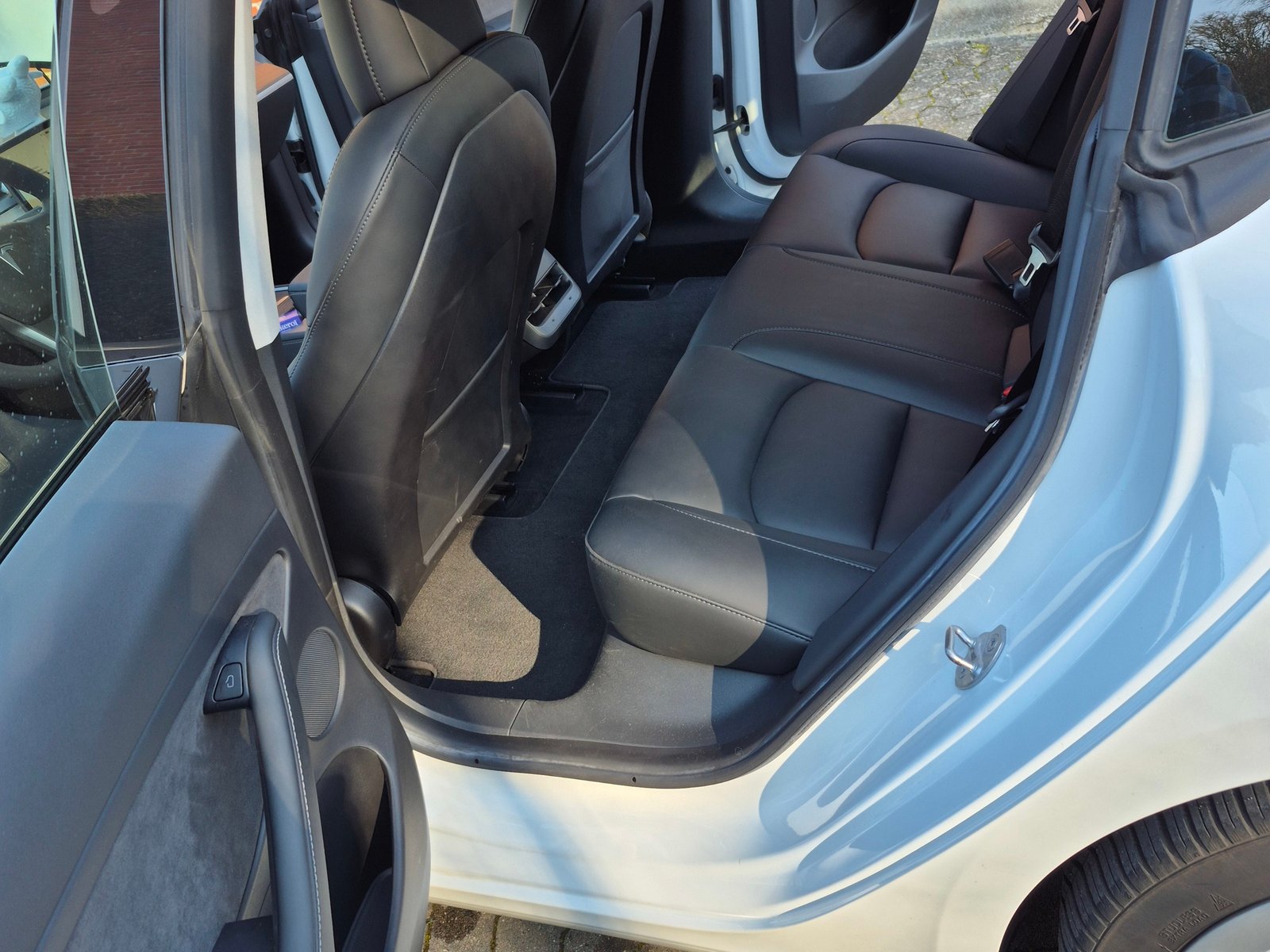 Tesla Model 3 Standard Range, 283hp, 2022