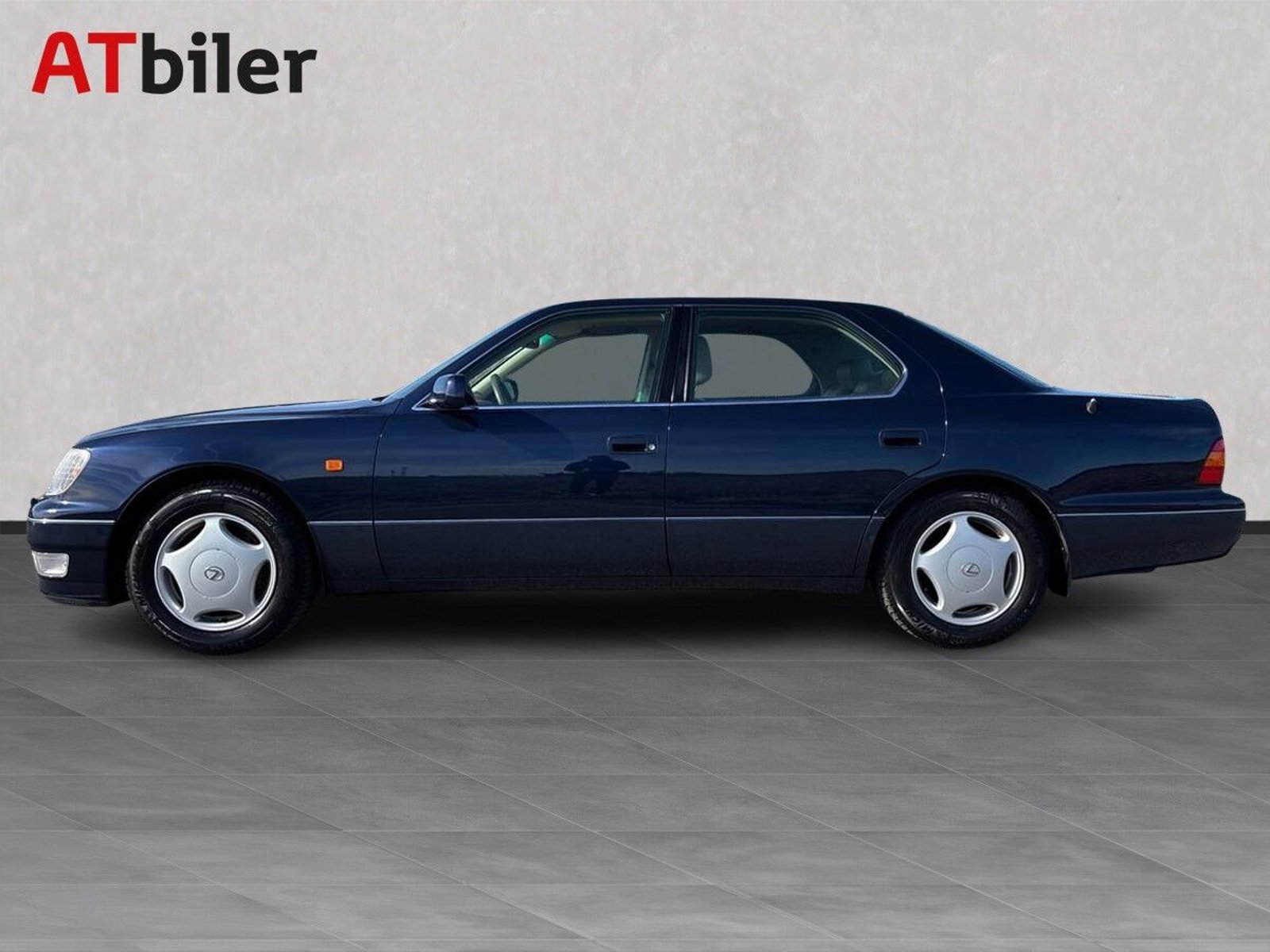 Lexus LS 400 4.0 V8 Automatic, 294hp, 1998