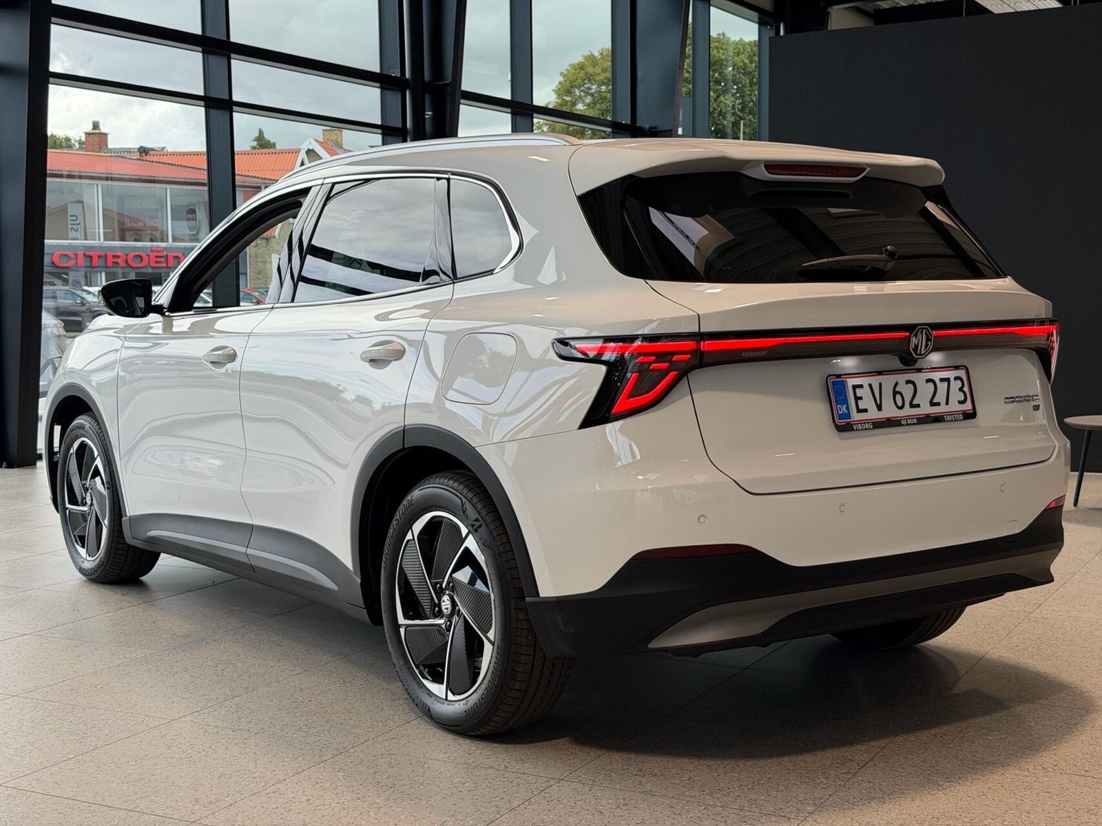 MG S5 EV Long Range 64 kWh, 231hk, 2025