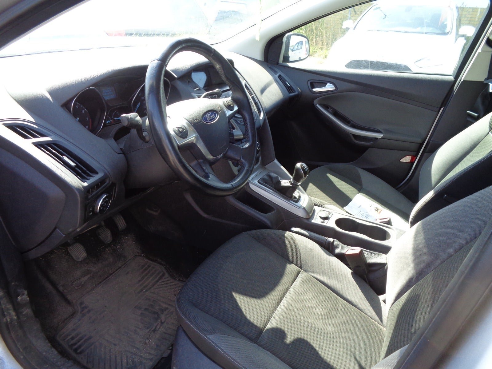 Ford Focus Combi 1.6 Ti-VCT Manual, 5-trins, 105ps, 2012