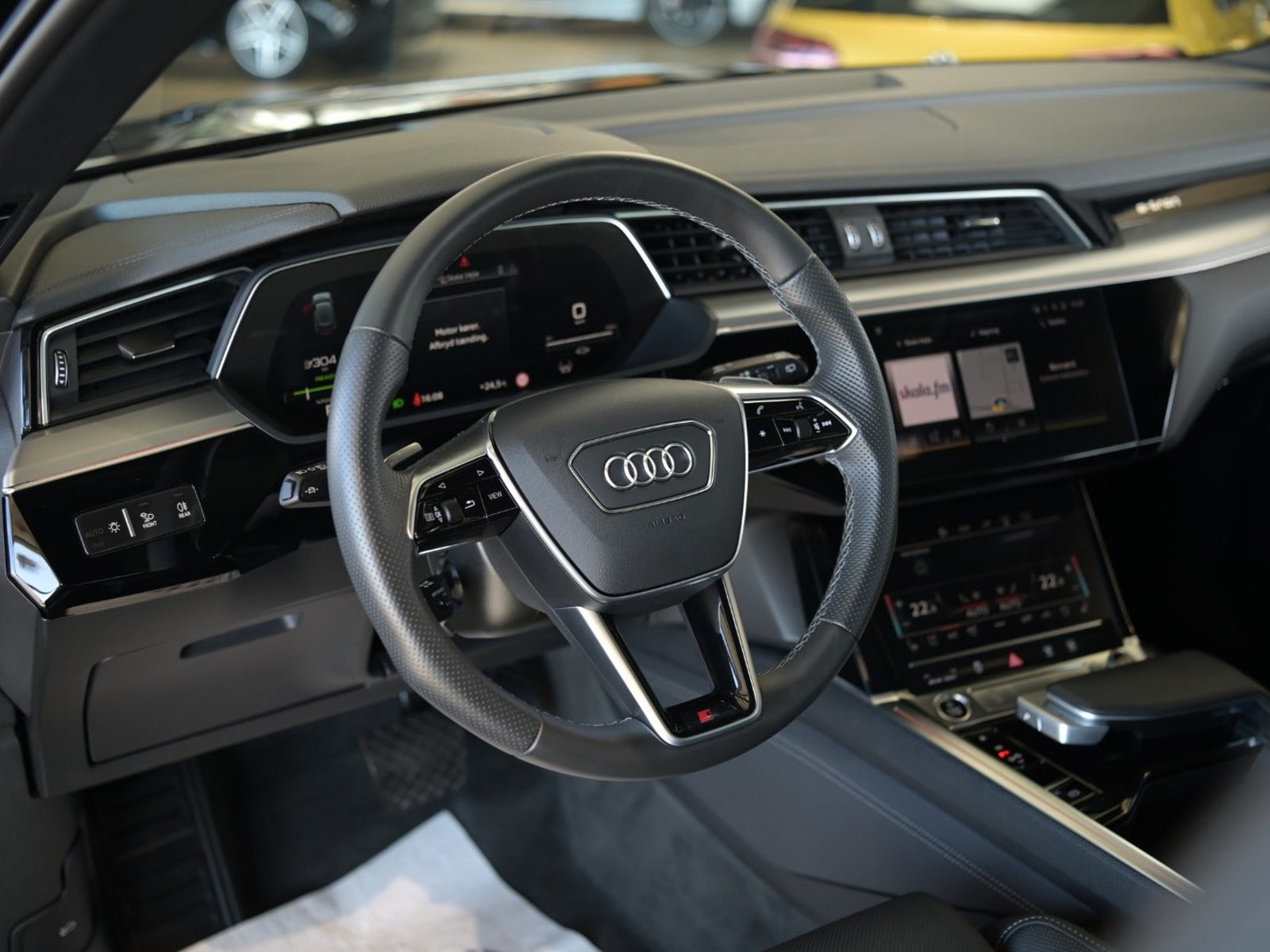 Audi e-tron 55 quattro, 408ps, 2023
