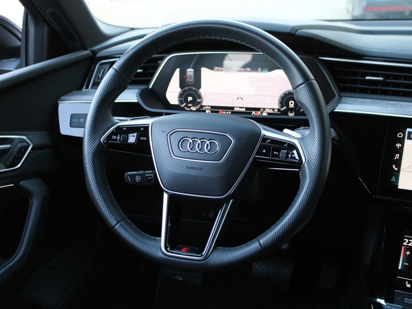 Audi e-tron 55 quattro, 408ps, 2022