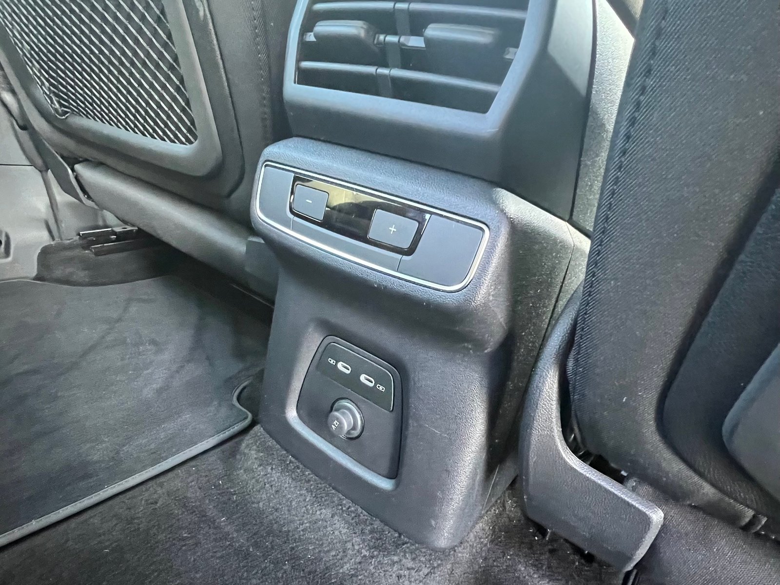 Audi Q4 45 e-tron, 286ps, 2025