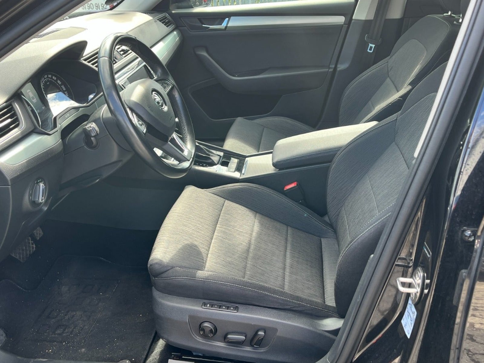 Škoda Superb 1.6 TDI DSG Sequential, 7-trins, 120ps, 2017