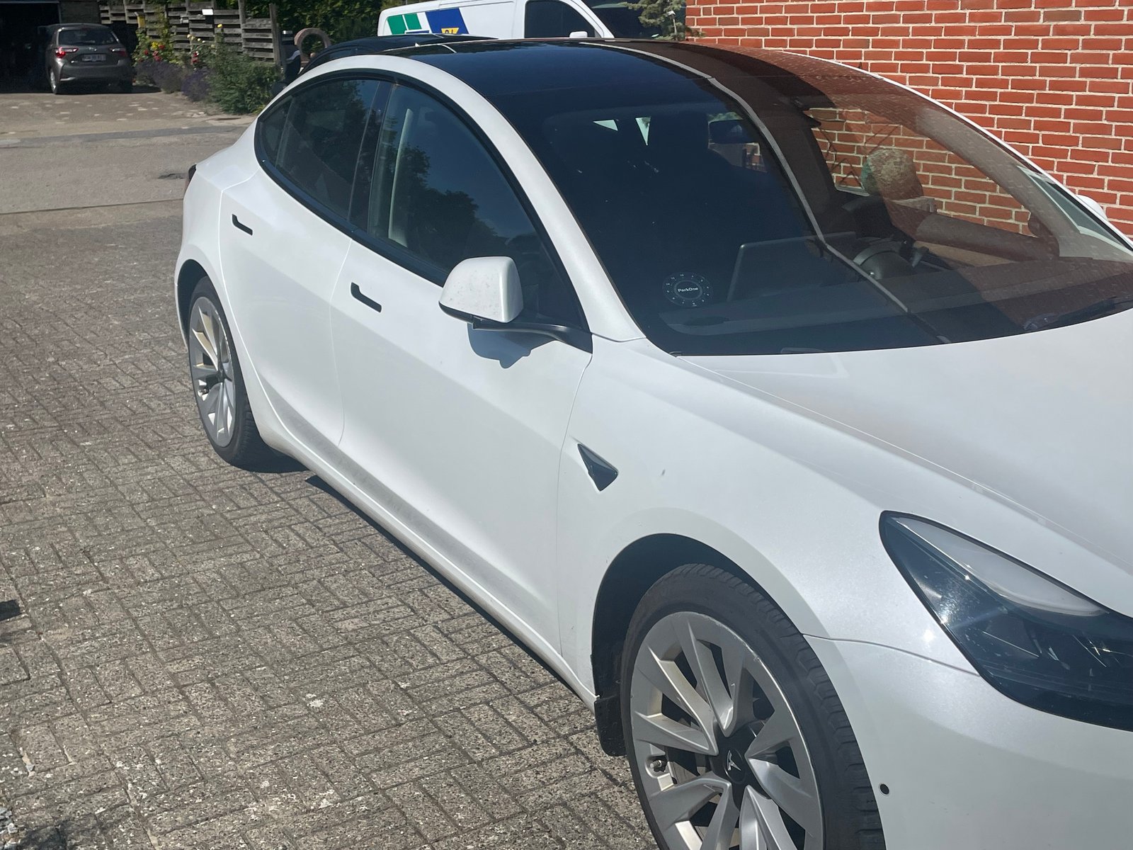 Tesla Model 3 Standard Range Plus, 325ps, 2021