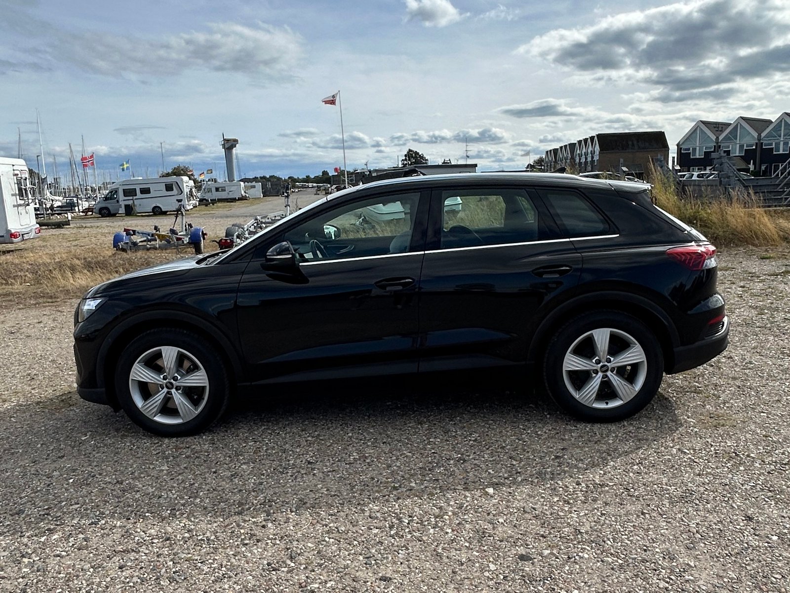 Audi Q4 40 e-tron, 204ps, 2024