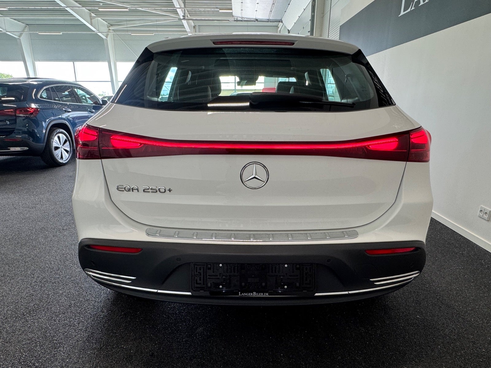 Mercedes-Benz EQA 250+, 190hp, 2024