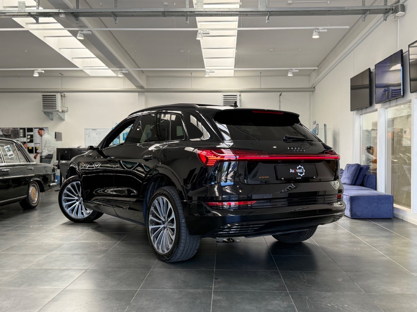 Audi e-tron 55 quattro, 408ps, 2020
