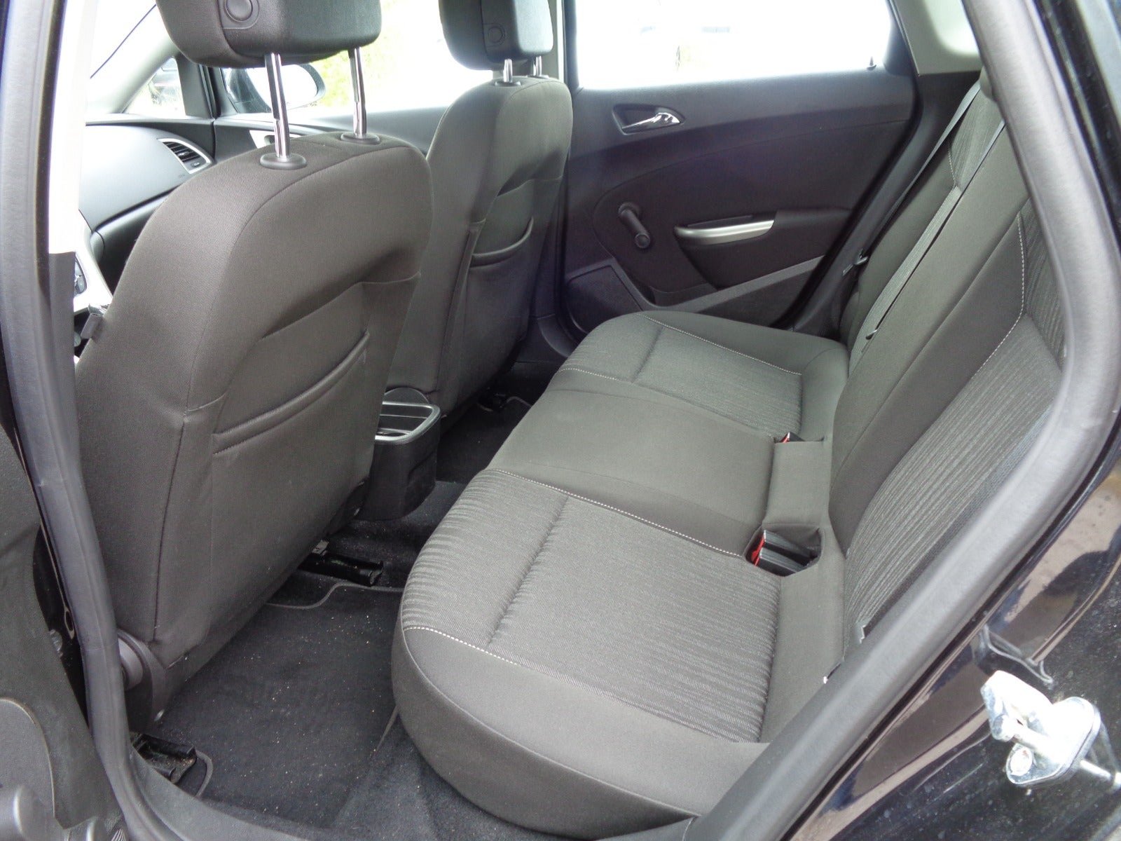 Opel Astra 1.6 Manual, 115hp, 2010