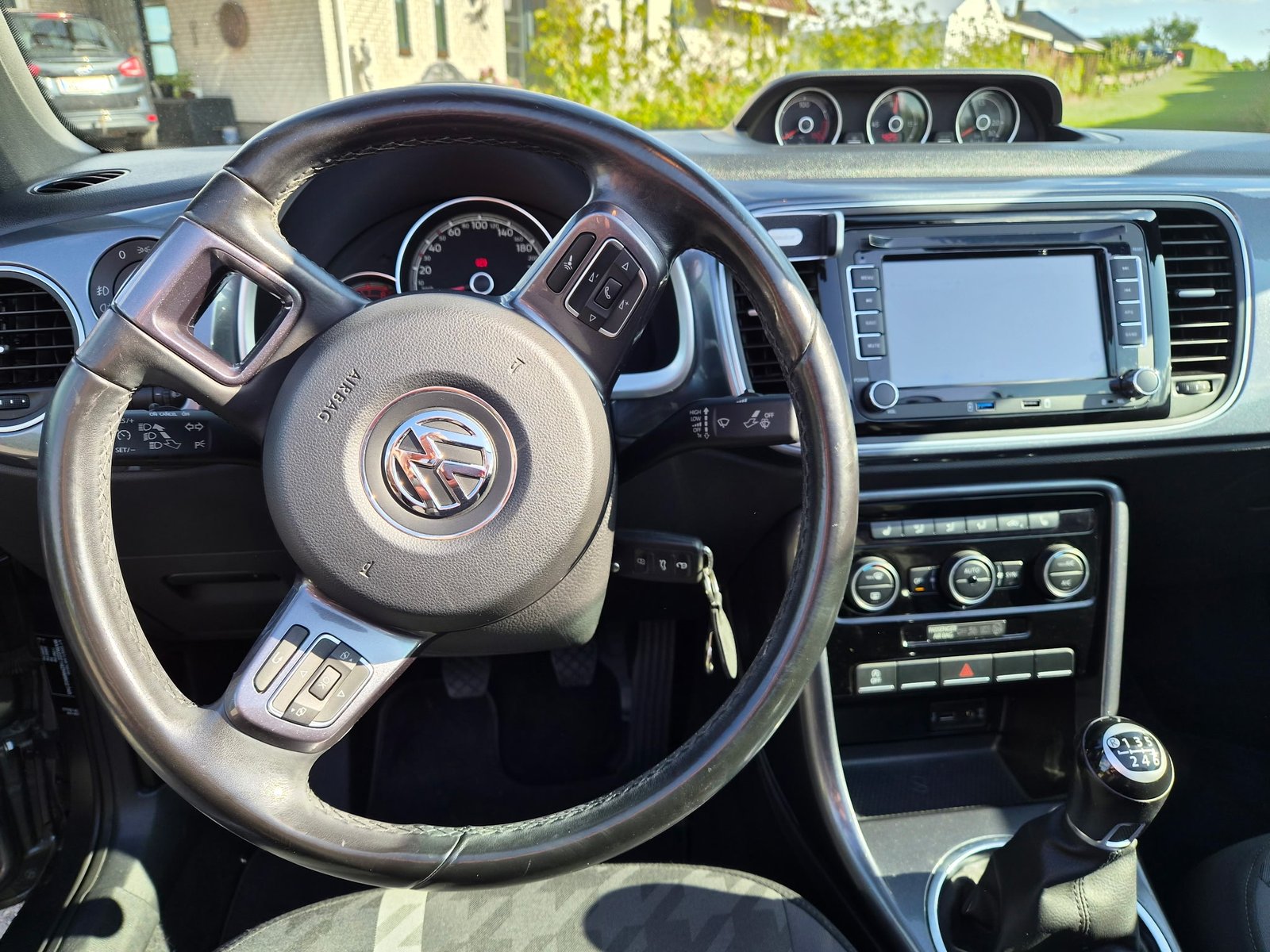 Volkswagen Beetle Cabriolet 1.2 TSI BMT Manual, 6-trins, 105ps, 2017