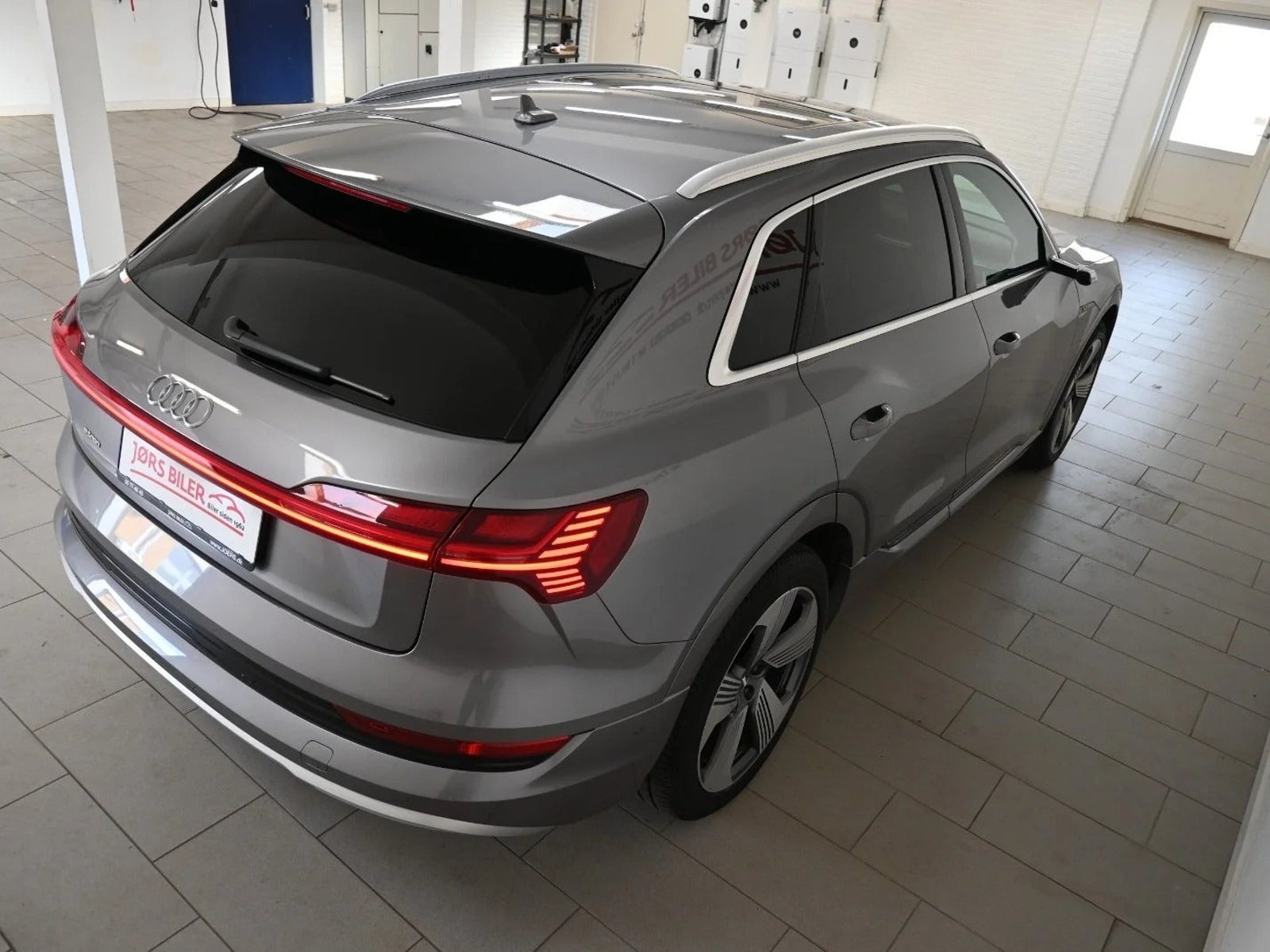Audi e-tron 55 quattro, 408ps, 2019