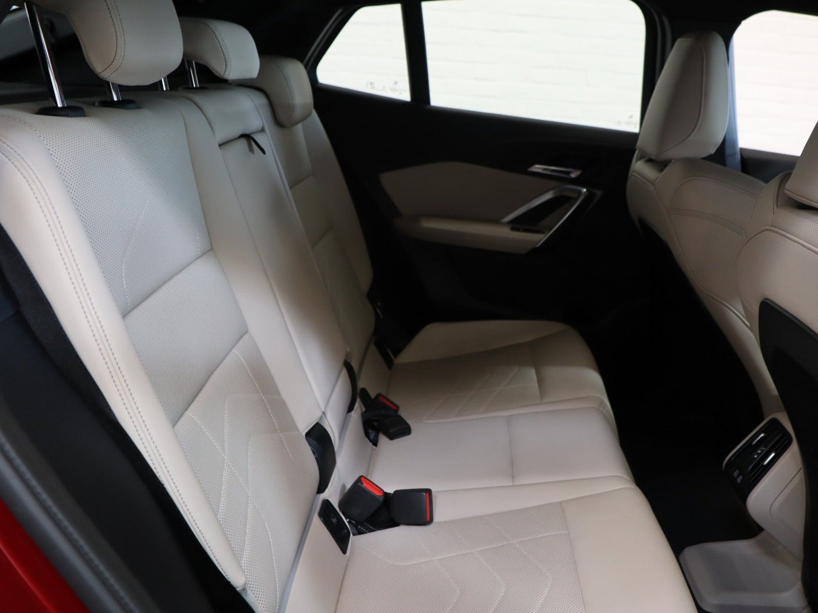 BMW iX2 eDrive20, 204ps, 2024
