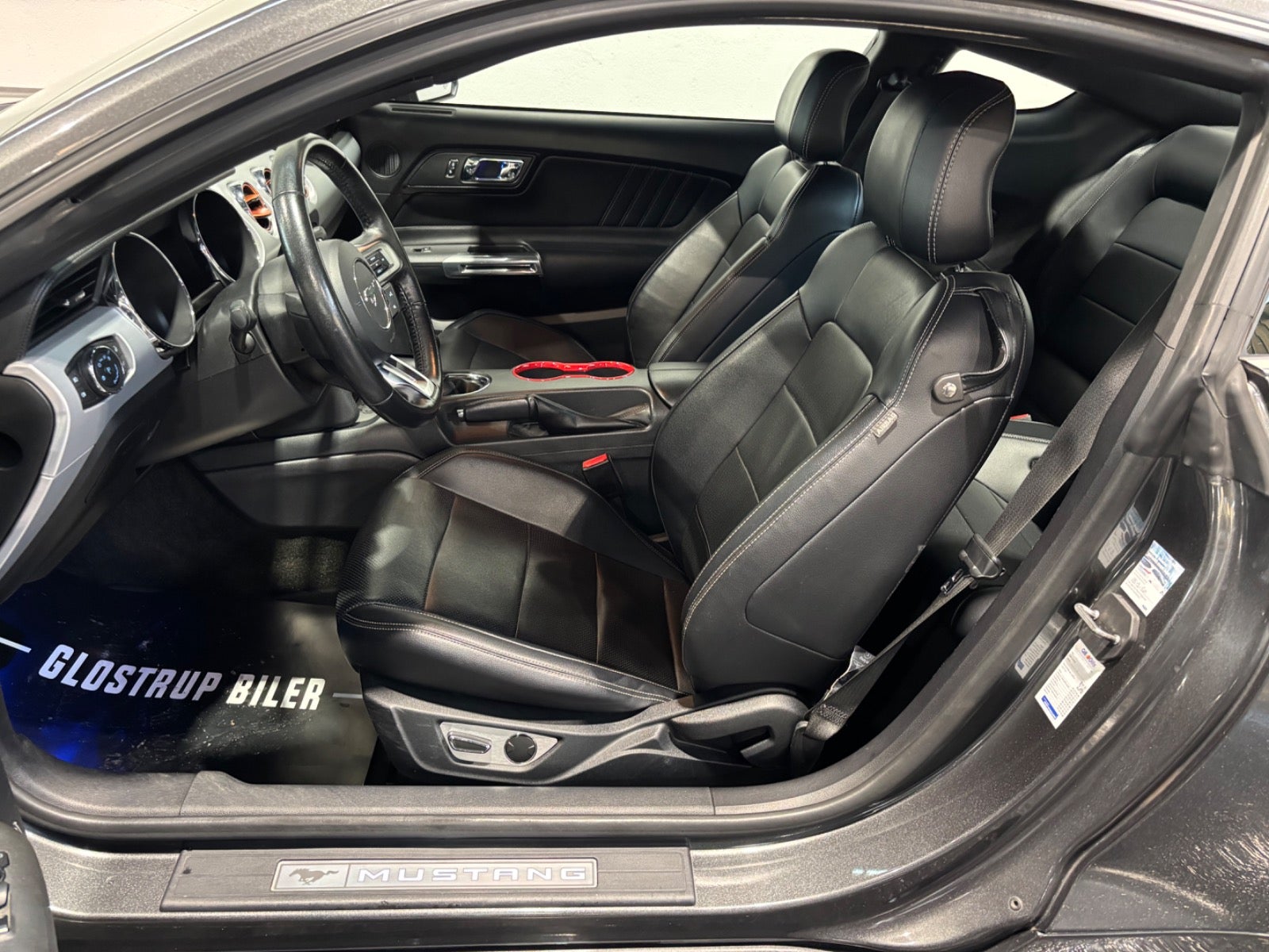 Ford Mustang Manuell, 6-trinn, 317hk, 2016