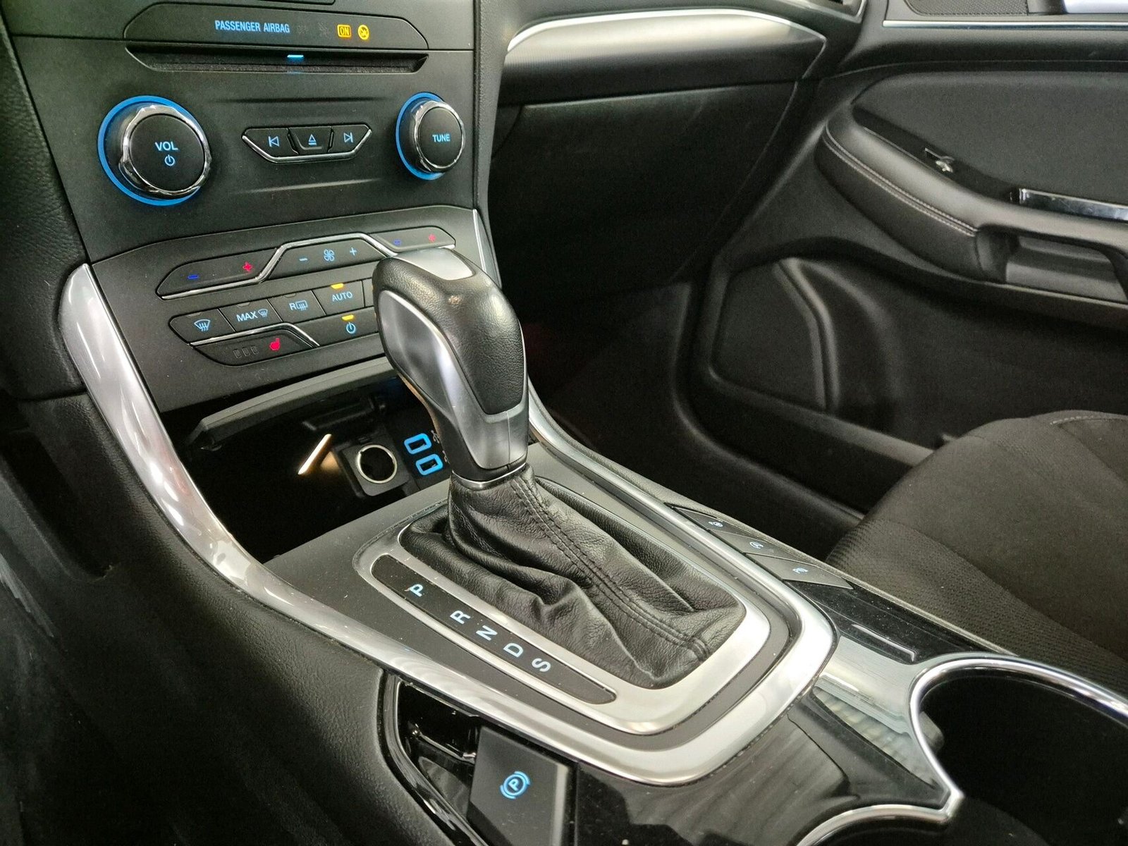 Ford S-MAX 2.0 EcoBoost SelectShift, 6-trins, 240ps, 2017