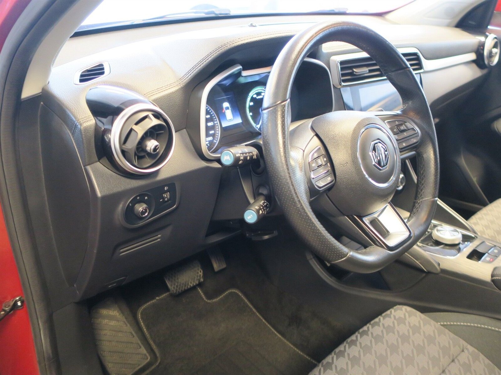 MG ZS EV, 143ps, 2020