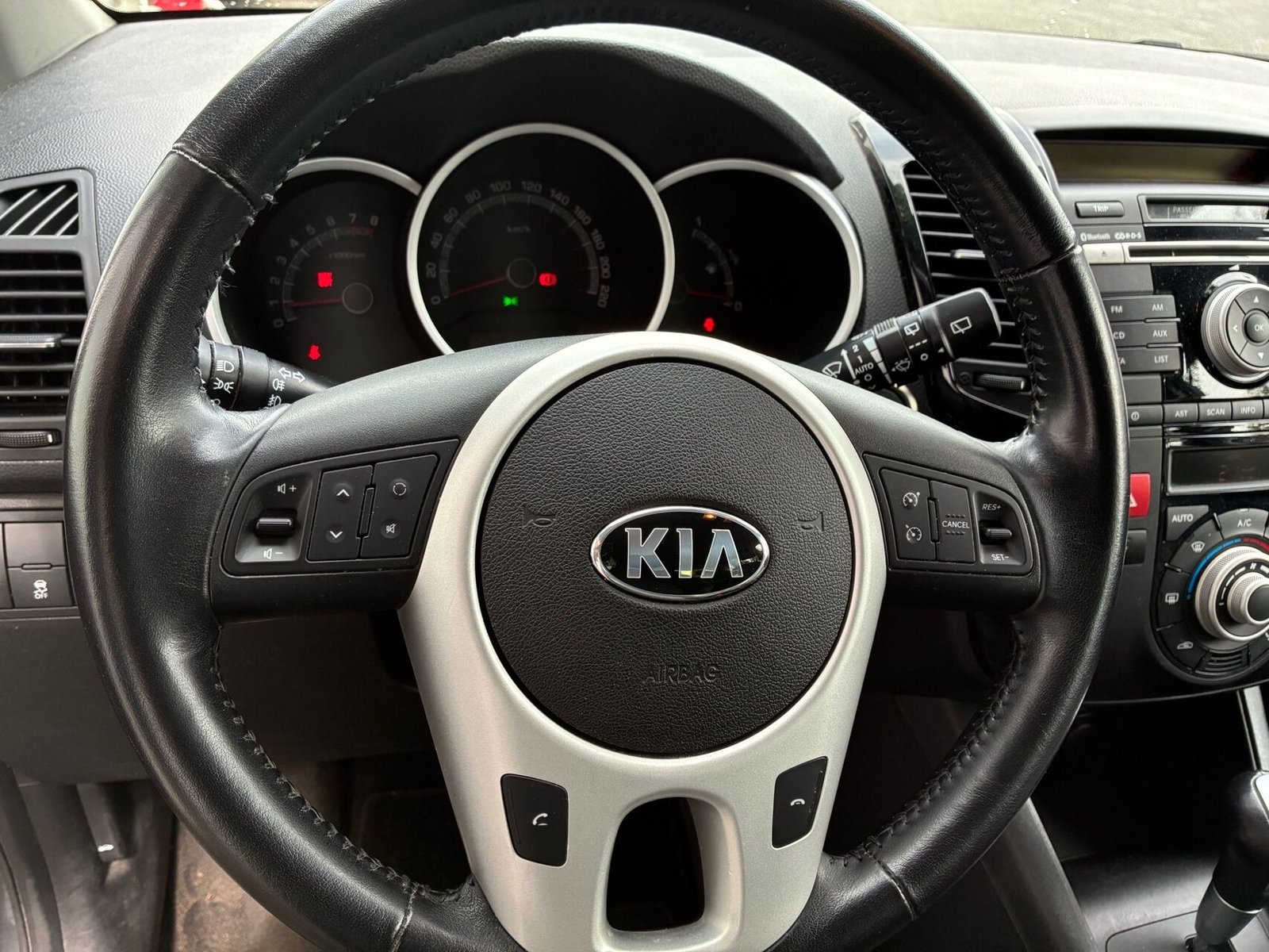 Kia Venga 1.6 CVVT Automatic, 4-trins, 125ps, 2014