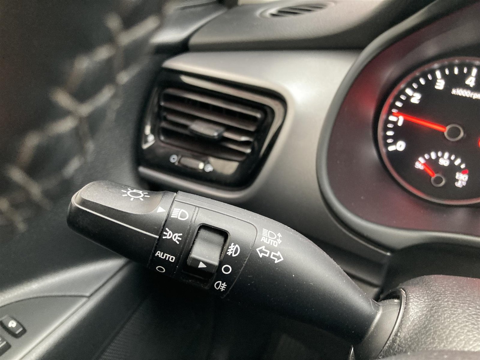Kia Stonic 1.0 T-GDI iMT, 100hp, 2021