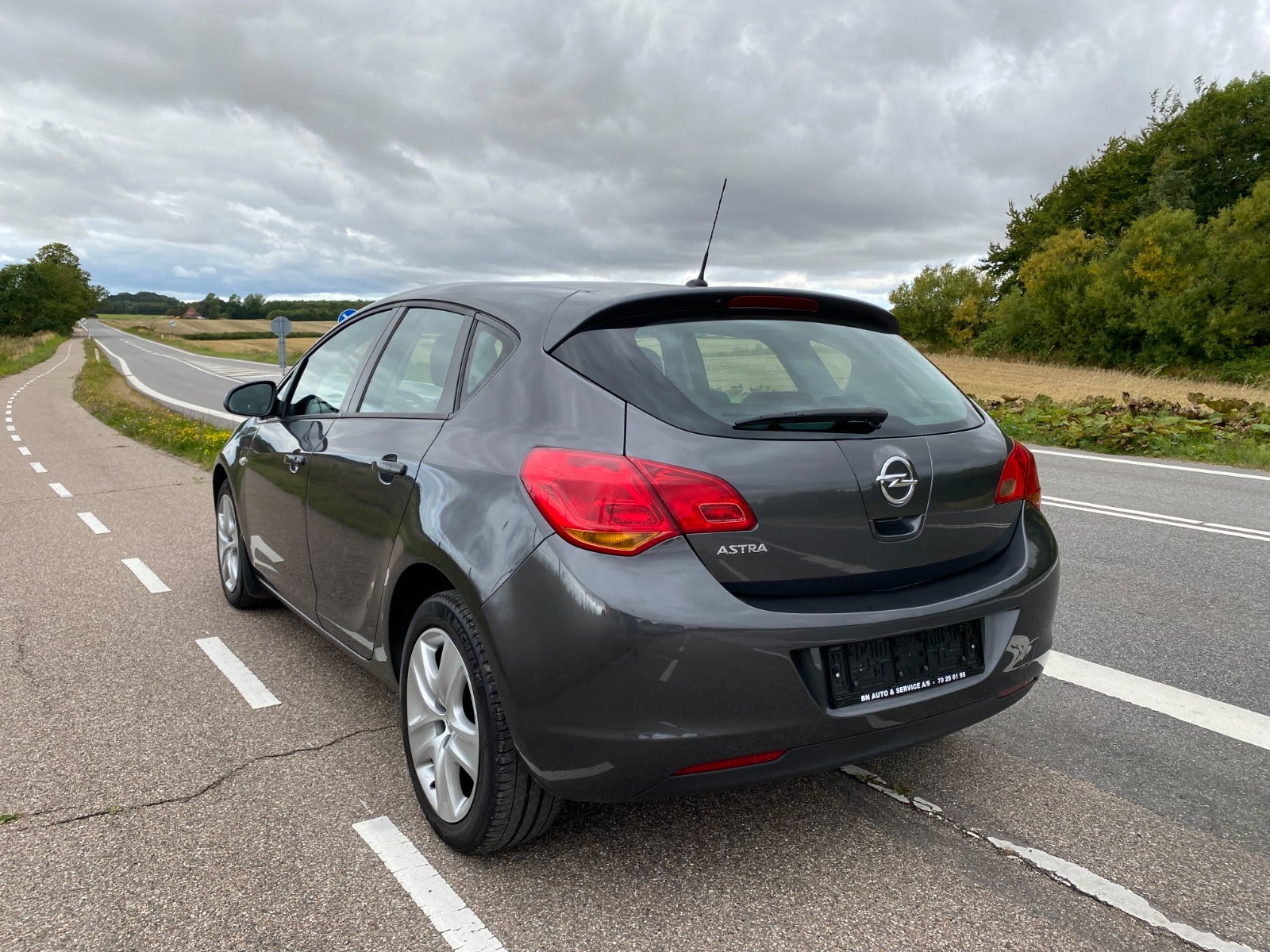 Opel Astra 1.6  Manuell, 5-trinn, 115hk, 2011