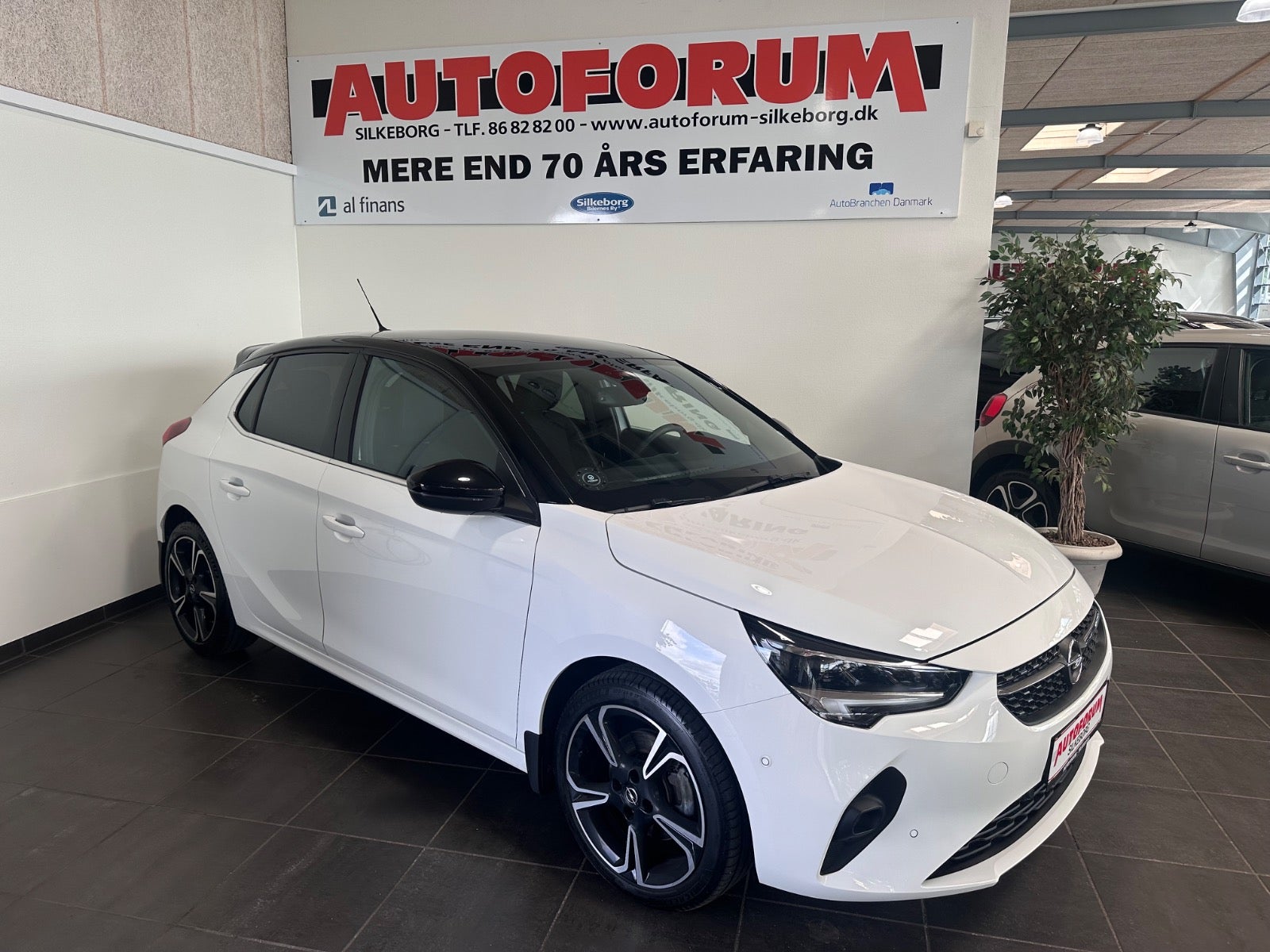 Opel Corsa 1.2 Turbo Automatic, 100hp, 2023
