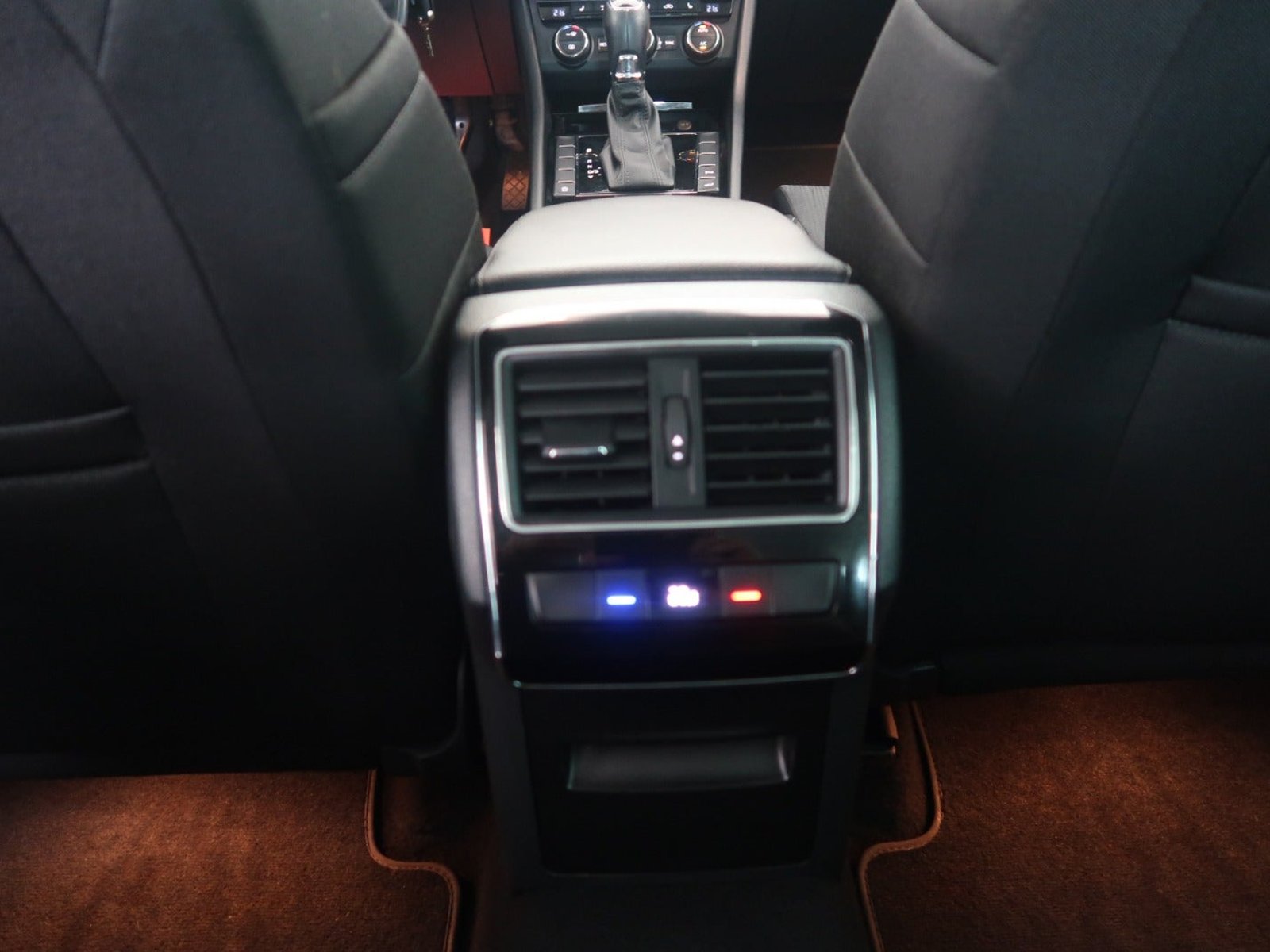 Škoda Superb Stasjonsvogn 1.4 TSI ACT DSG sekvensiell, 7-trinn, 150hk, 2017