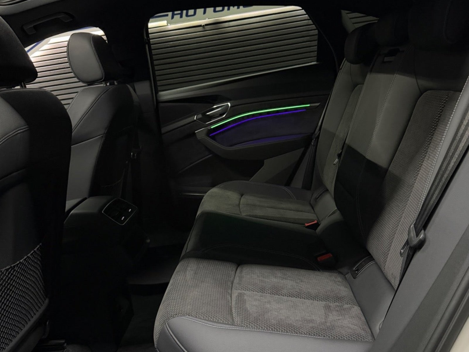 Audi e-tron 50 quattro, 313ps, 2021