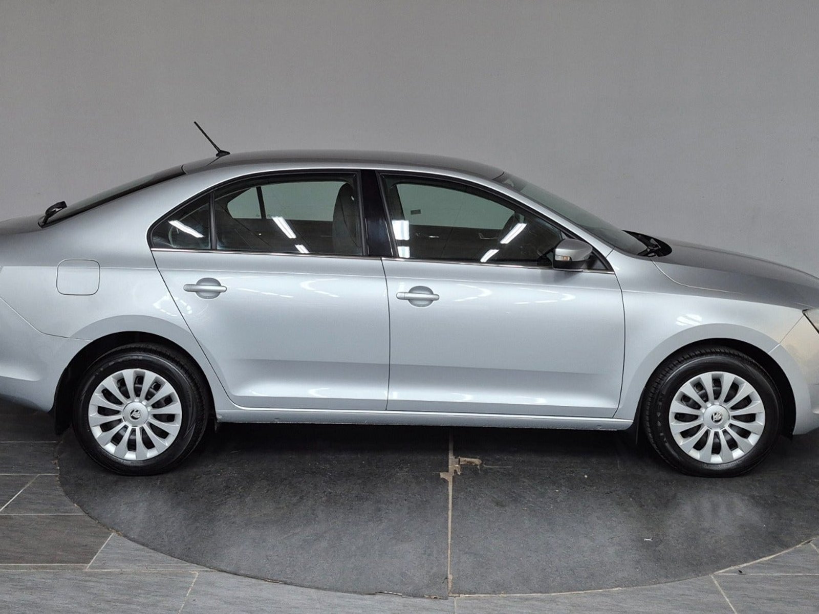 Škoda Rapid 1.0 TSI DSG sekvensiell, 7-trinn, 110hk, 2019