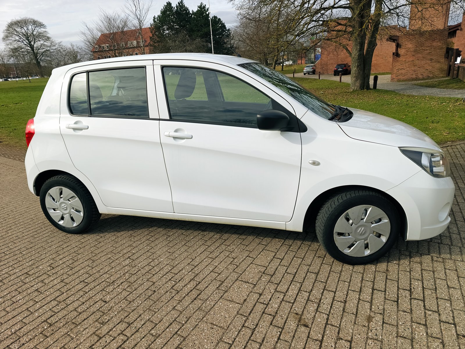 Suzuki Celerio 1.0 DOHC 12V VVT AGS, 5-trins, 68ps, 2015